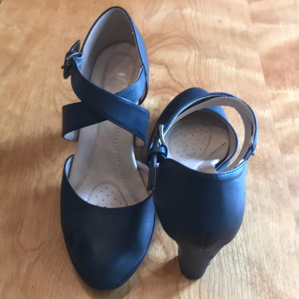 JG CrissCross Strap Heels, Pumps Size 6.5